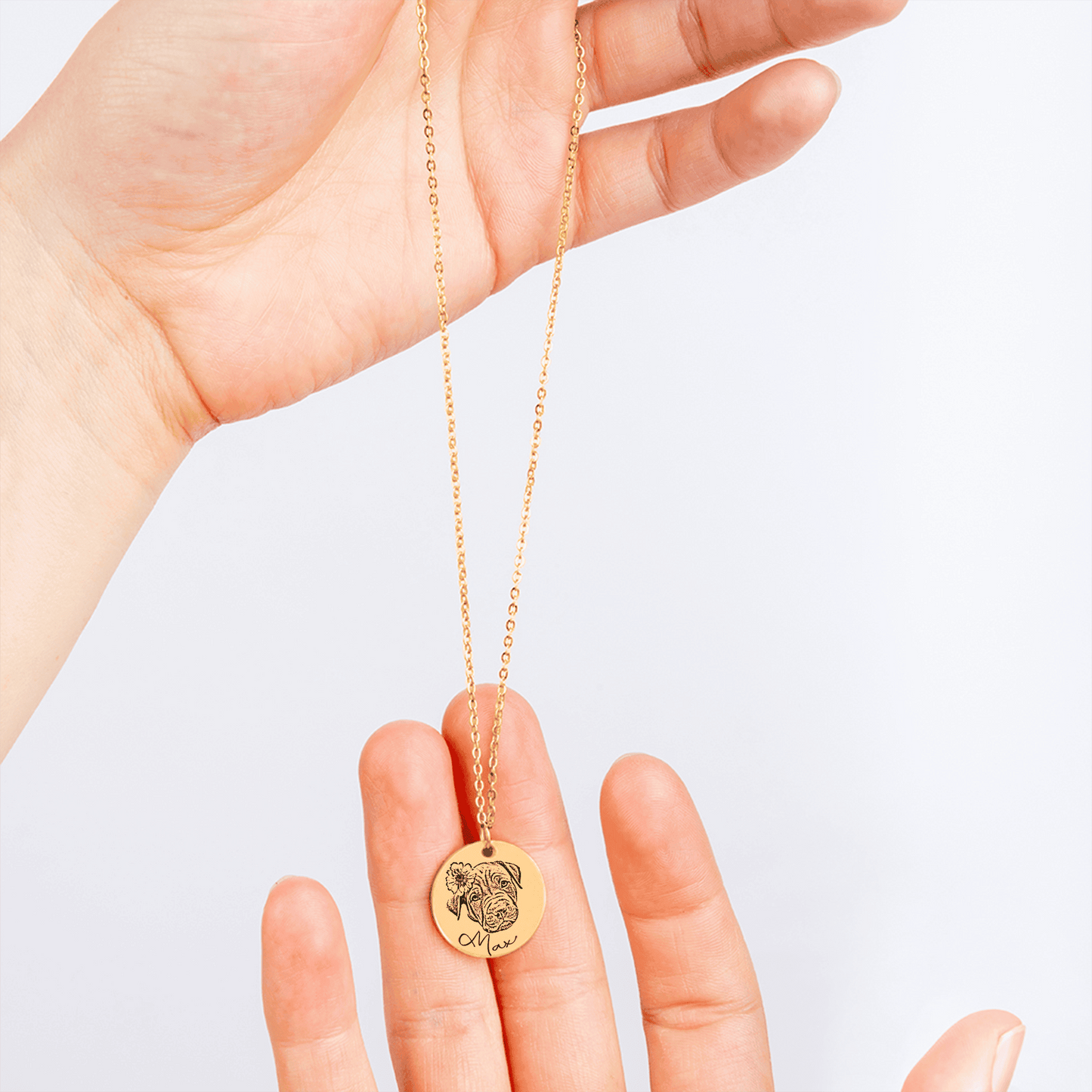 Gold Pendant Necklace